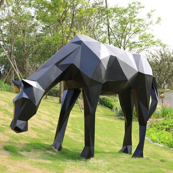 黑色馬公園動物銅雕